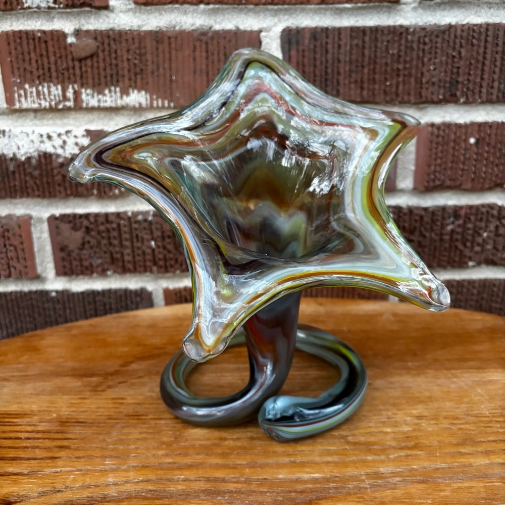 Vintage MCM Hand Blown Art Glass Tulip Trumpet Vase multicolor Swirl Coiled Base